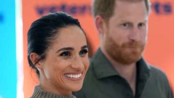 Meghan, la nuova vita in Inghilterra inizia in campagna: il video con Harry e i figli