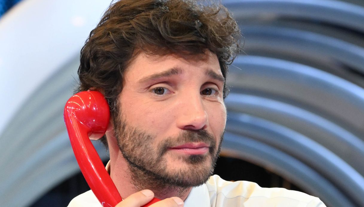 affari tuoi il mistero dietro l8217assenza di lupo la favola 232 finita lo smacco a stefano de martino da Dilei.it affari tuoi il mistero dietro l8217assenza di lupo la favola 232 finita lo smacco a stefano de martino