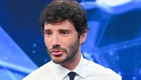 Affari Tuoi, Stefano De Martino e le lacrime di Megghi. Il dolore che li unisce (impossibile da superare)