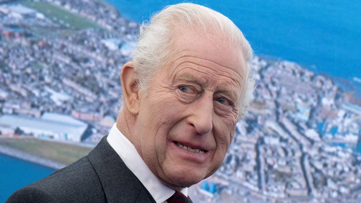 “Se Re Carlo avesse trattato bene Diana non sarebbe nel panico”