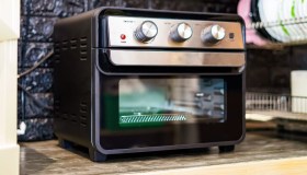 Forno con friggitrice ad aria, che cos’è, come funziona e cosa cucinare