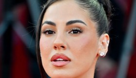 Giulia De Lellis, lo sfogo sulla maternità e il lavoro: “Convivo coi sensi di colpa”