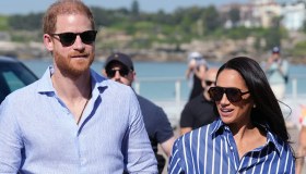 Re Carlo, primo incidente imbarazzante con Harry e Meghan Markle dopo la lettera