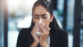 Influenza 2026-2027, come si manifesta, cosa ci aspetta davvero, come difendersi: cinque consigli dell’esperto