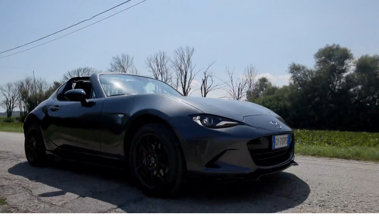 Mazda MX-5 RF Homura: l'auto che ti ricorda quanto sia bello prenderti una pausa