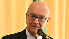 Compiti a casa, il ritorno del diario a scuola: cosa ha detto il Ministro Valditara