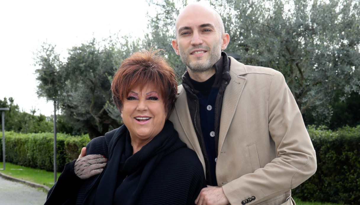 lia chiari chi 232 la moglie di otis paterlini la storia d8217amore con il figlio di orietta berti da Dilei.it lia chiari chi 232 la moglie di otis paterlini la storia d8217amore con il figlio di orietta berti