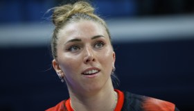 Sarah Fahr, due crociati rotti e poi l’oro olimpico: la storia della campionessa che non si è arresa