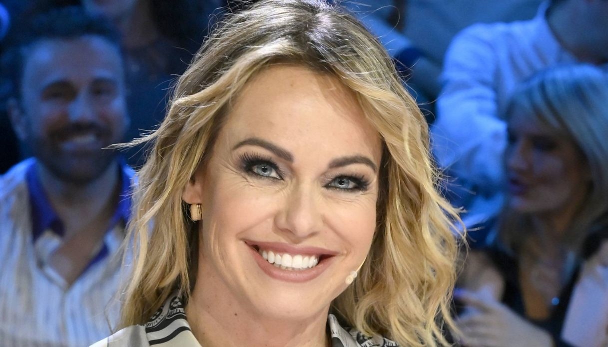 sonia bruganelli debutta alla conduzione con come ti leggo dove e quando vedere il nuovo programma da Dilei.it sonia bruganelli debutta alla conduzione con come ti leggo dove e quando vedere il nuovo programma