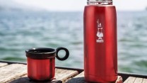 Il thermos più venduto su Amazon è una garanzia. E tiene al caldo tè e caffè per tutto il giorno