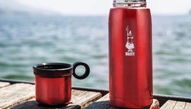 Il thermos più venduto su Amazon è una garanzia. E tiene al caldo tè e caffè per tutto il giorno