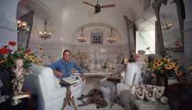 Villa Treville, il mito della casa di Zeffirelli a Positano dove è ambientata Hotel Costiera