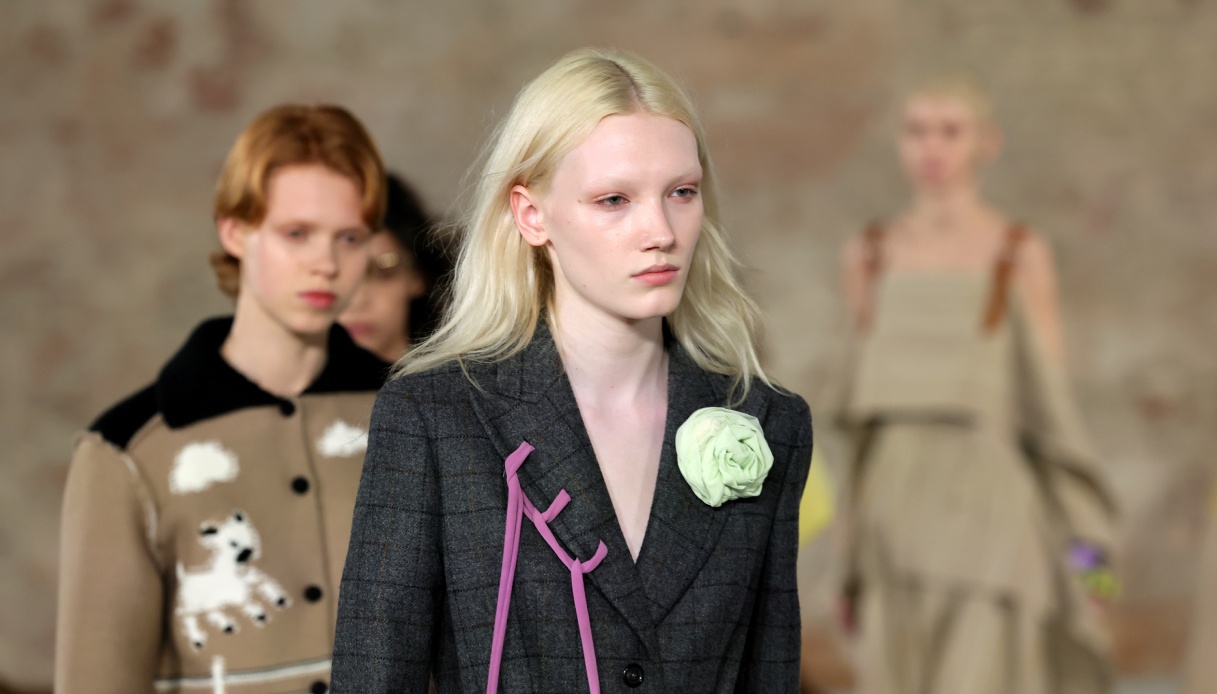 oversize o avvitato questo 232 il dilemma sulle due versioni opposte del blazer che stanno dividendo l8217autunno 2026 da Dilei.it oversize o avvitato questo 232 il dilemma sulle due versioni opposte del blazer che stanno dividendo l8217autunno 2026