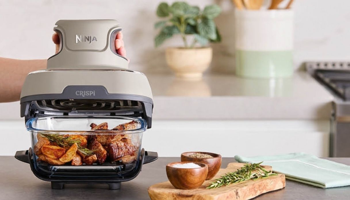 cucini friggi grigli e conservi il cibo la friggitrice ad aria che cambia le regole in cucina oggi costa la met224 da Dilei.it cucini friggi grigli e conservi il cibo la friggitrice ad aria che cambia le regole in cucina oggi costa la met224