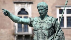 Giulio Cesare, chi furono le sue tre mogli