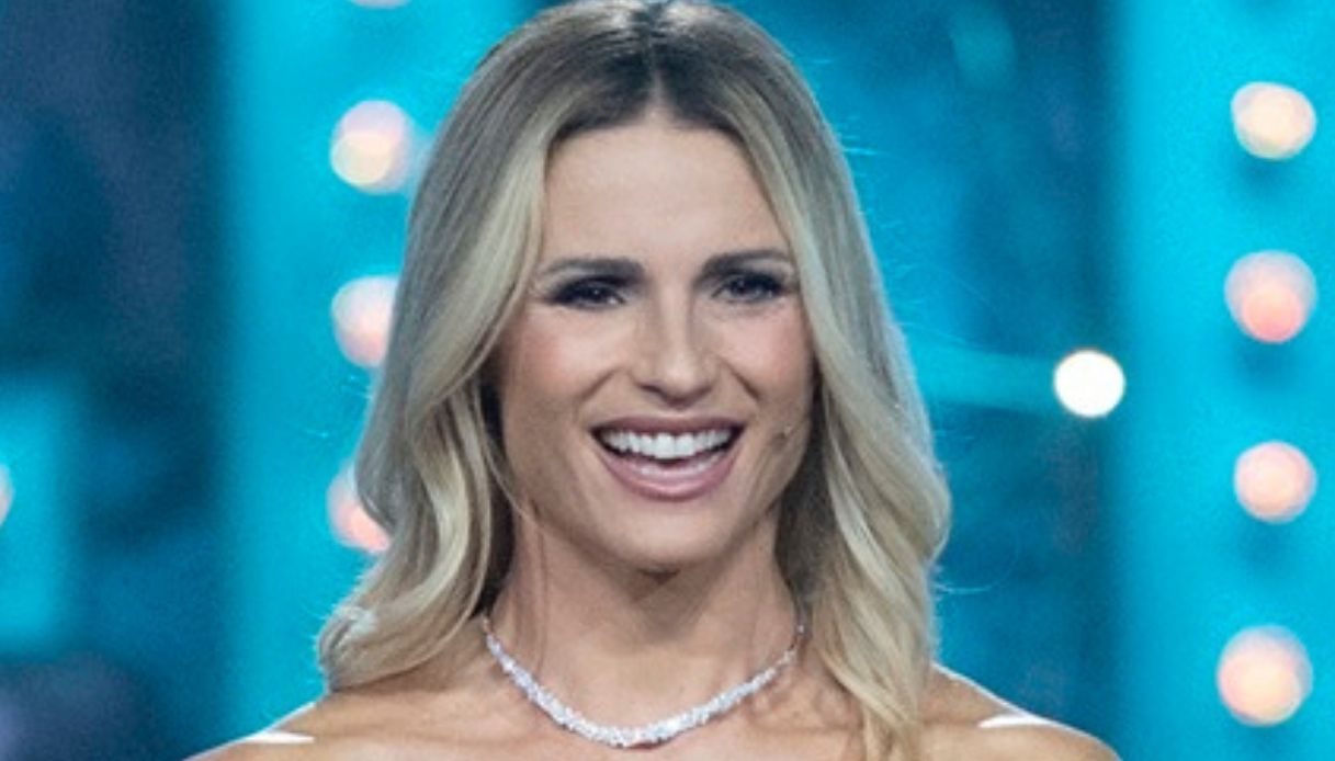 Zelig 30, pagelle della seconda puntata: Michelle Hunziker, vera protagonista (10), Enzo Iacchetti prende il posto di Franz (7)