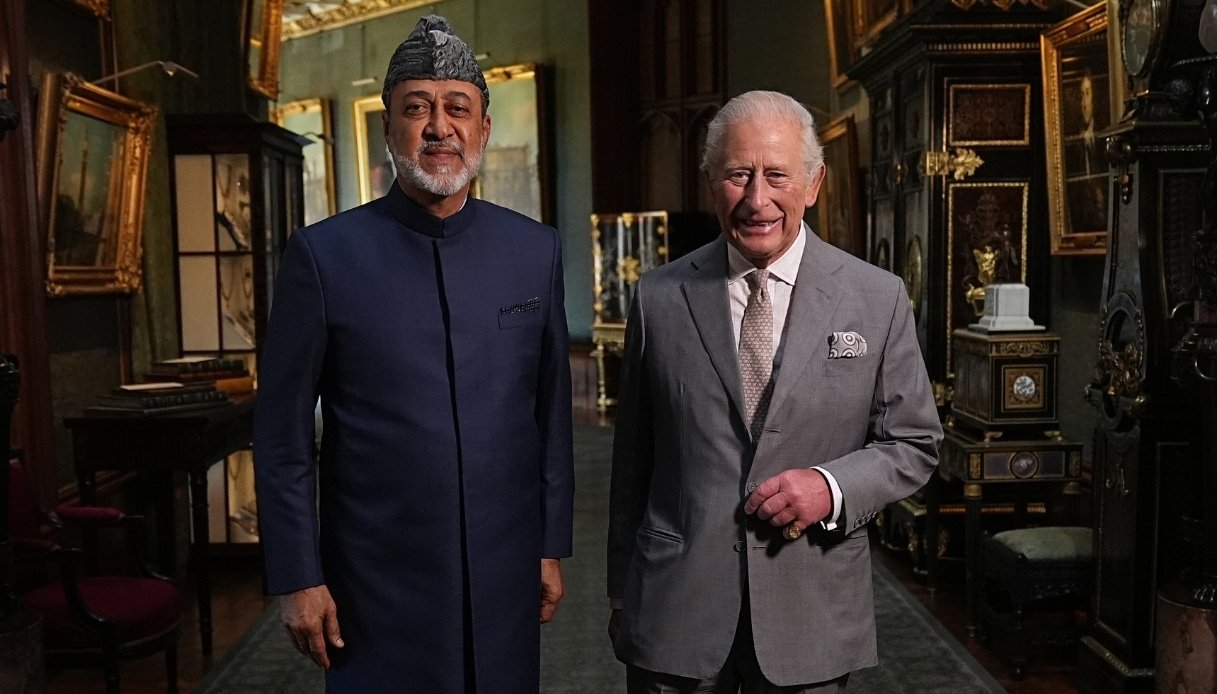 Il Sultano dell'Oman con Carlo III al Castello di Windsor nel 2025