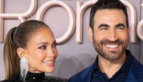 Chi è Brett Goldstein il nuovo (presunto) amore di Jennifer Lopez