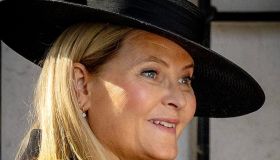 Mette-Marit, la Regina di Norvegia sparisce con uno stipendio da 3 milioni di euro