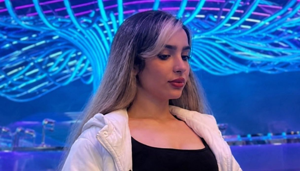 "Voglio solo che la mia voce sia ascoltata", le parole Najmeh Amini dal carcere in Iran dopo la condanna a morte