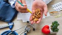 Quando i “grassi sani” bloccano le difese contro il cancro, il paradosso dell’Omega-3