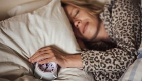 Torna l’ora solare (e la casa al buio dalle cinque): il kit di sopravvivenza per affrontare il cambio da mattina a sera