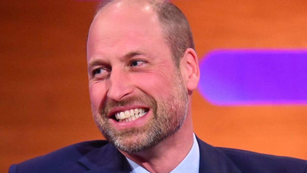 Il Principe William risponde alle parole di Harry in tv, l’apparizione a sorpresa per la prima volta