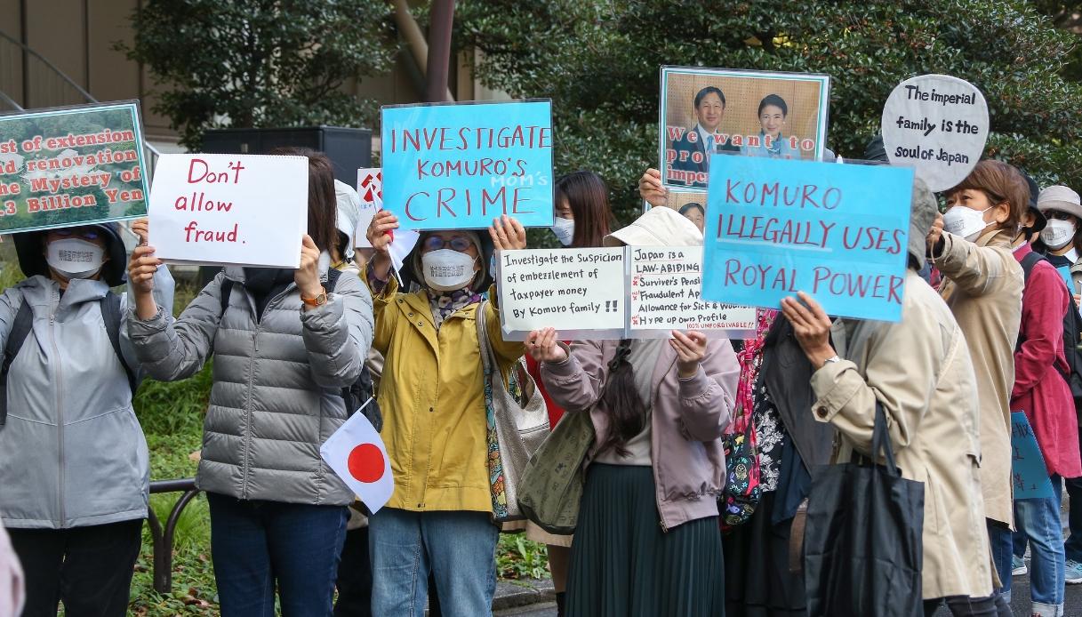 Proteste per il matrimonio di Kei Komuro e Mako del Giappone