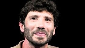 Affari Tuoi, il dolce gesto del nipotino di Stefano De Martino scioglie i cuori