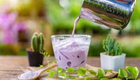 Ube latte, perché il latte viola è il nuovo trend del benessere