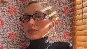 Bella Hadid indossa (di nuovo) le Converse. Replicare il look da top model non è mai stato così facile