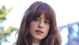 Daisy Edgar-Jones, è Jane Austen mania: i suoi look sono la nuova ossessione fashion