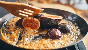 Fichi, la tecnica infallibile per caramellarli