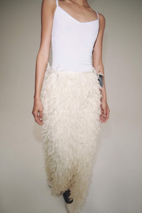 Gonna con piume bianche Zara