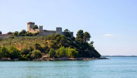 Castello Errante nella favolosa Isola Polvese. Adele Dell’Erario: “Dieci anni di cinema senza confini”