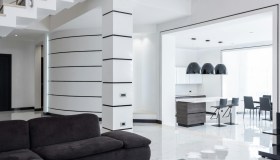 Il bianco e nero diventa materico e caldo e riscrive l’eleganza assoluta in casa