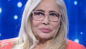 Mara Venier sulla malattia del marito Nicola: “Ti senti franare tutto addosso”