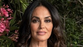 Maria Grazia Cucinotta, a tu per tu con Gabriel Garko a pochi passi dal Vaticano