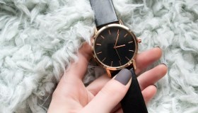 L’ora cambia oppure no? Le ultime notizie e cosa fare questo mese