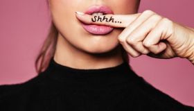 Il ritorno di Pretty Little Liars con il meme del messaggio anonimo