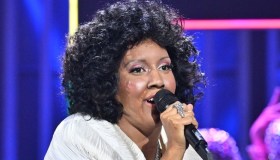 Tale e Quale Show, le imitazioni della quinta puntata: cosa canta Selma (scelta anche da De Martino)
