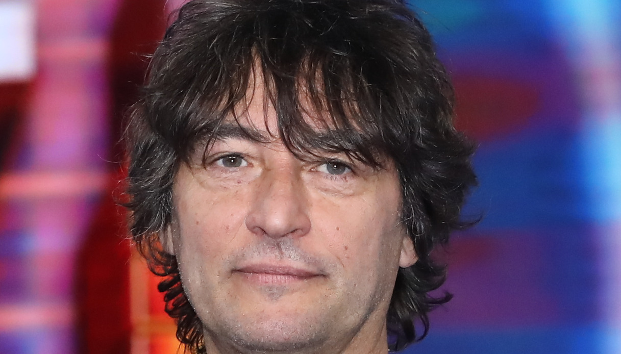 "Non mi sento in colpa": la verità di Simone Annicchiarico a Verissimo dopo la squalifica al GF Vip