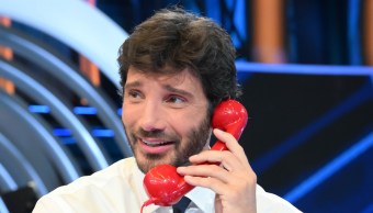 Affari Tuoi torna in onda stasera 6 ottobre. Ma per Stefano De Martino in arrivo altri due stop